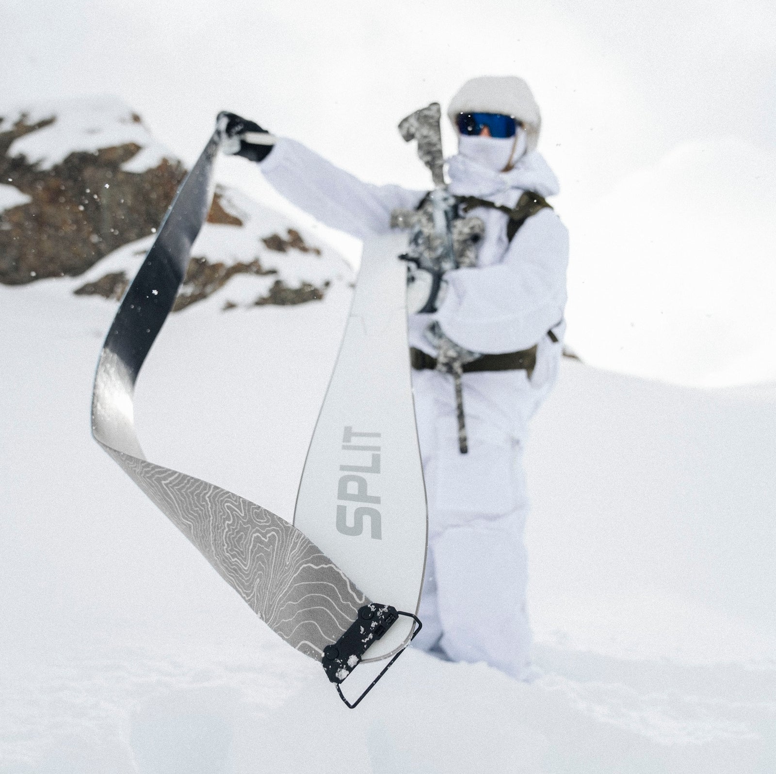 Split Skis and contour Skins in Tactical Snow Operations