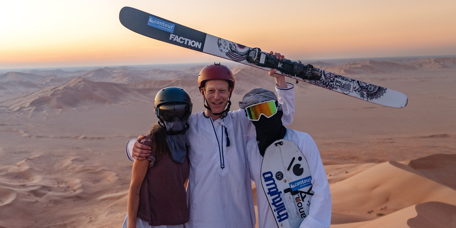 Freeriden auf der höchsten Sanddüne der Welt. Mit Ski und Snowboard durch das ‚Empty Quarter‘ – im Oman